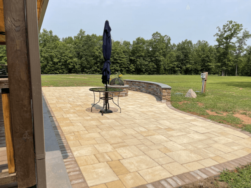 patio-in-catlett